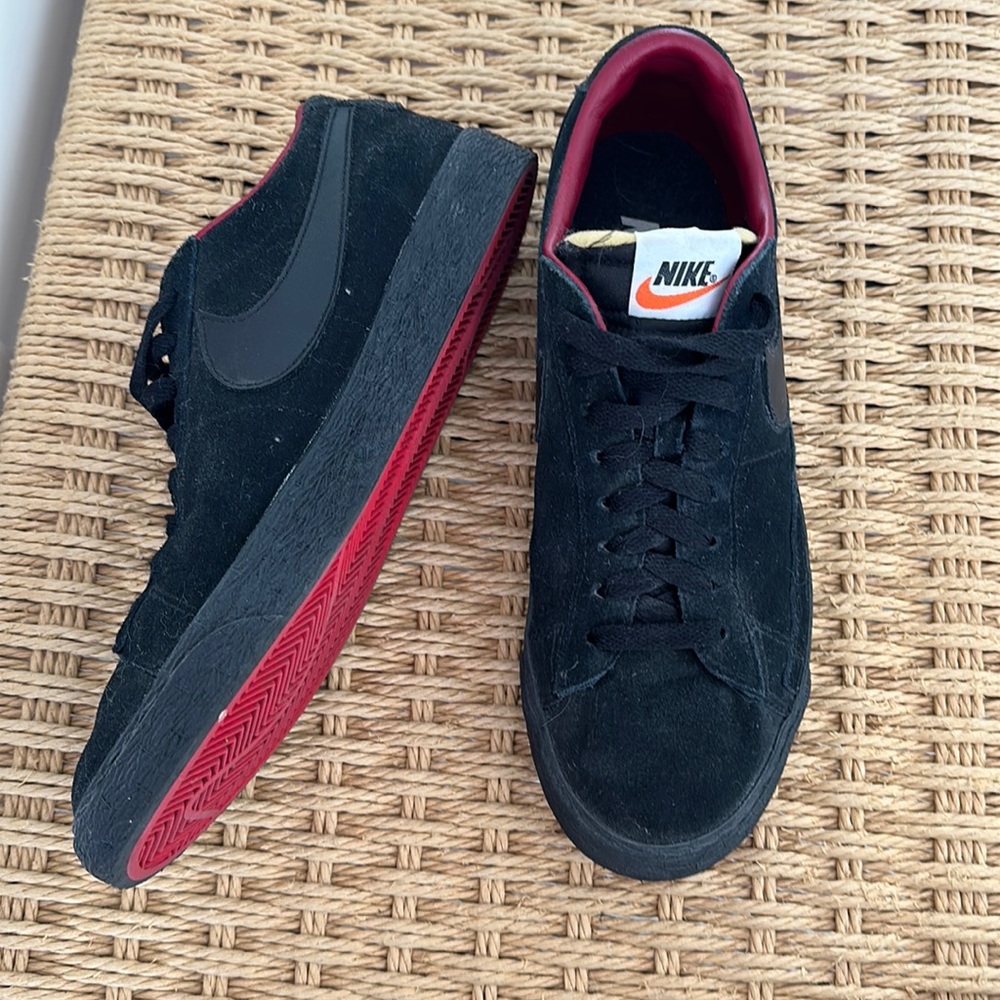 Nike low-top blazers. Black with red bottoms.